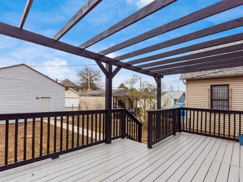 557 E Gates Street , Columbus, OH 43206 Photo 24