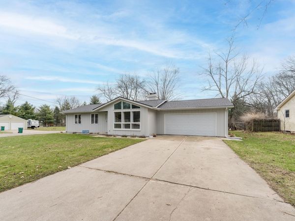 8405 Newells Lane, Portage, MI 49002
