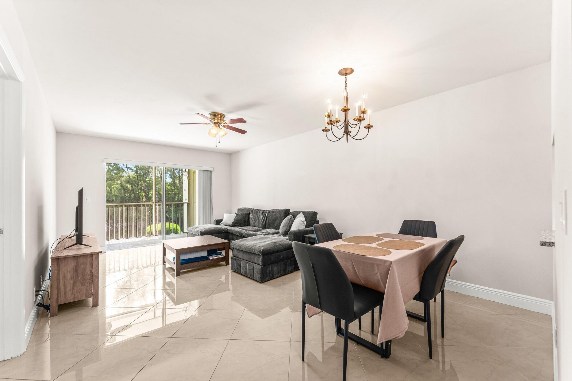 130 Lake Meryl Drive, Unit 228, West Palm Beach, FL 33411 Photo