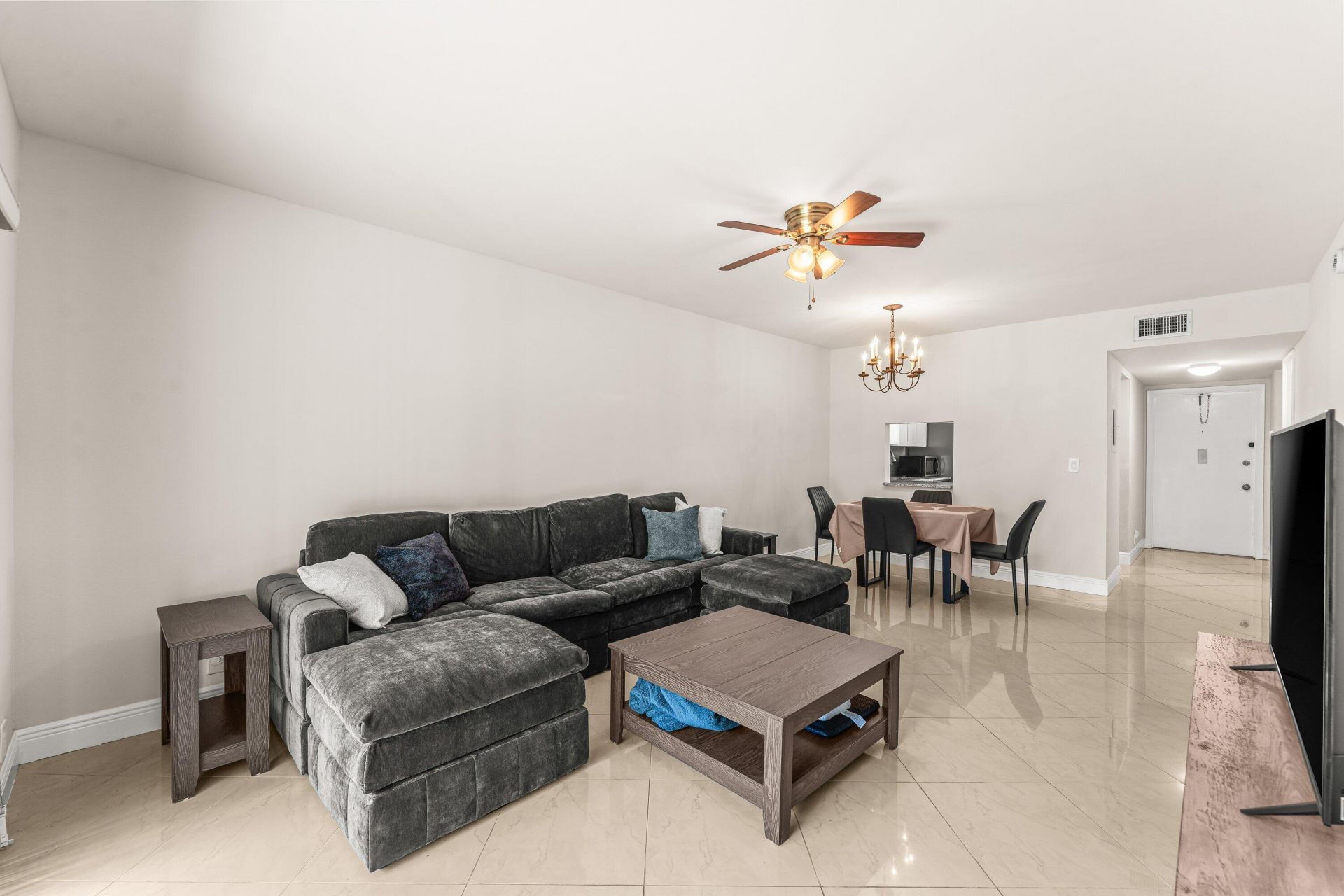 130 Lake Meryl Drive, Unit 228, West Palm Beach, FL 33411 Photo