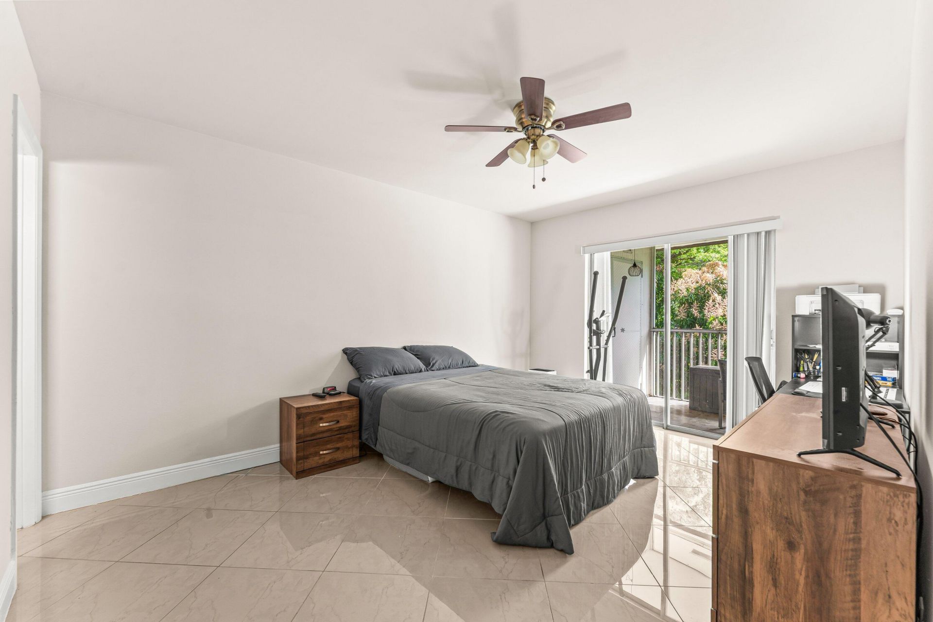 130 Lake Meryl Drive, Unit 228, West Palm Beach, FL 33411 Photo