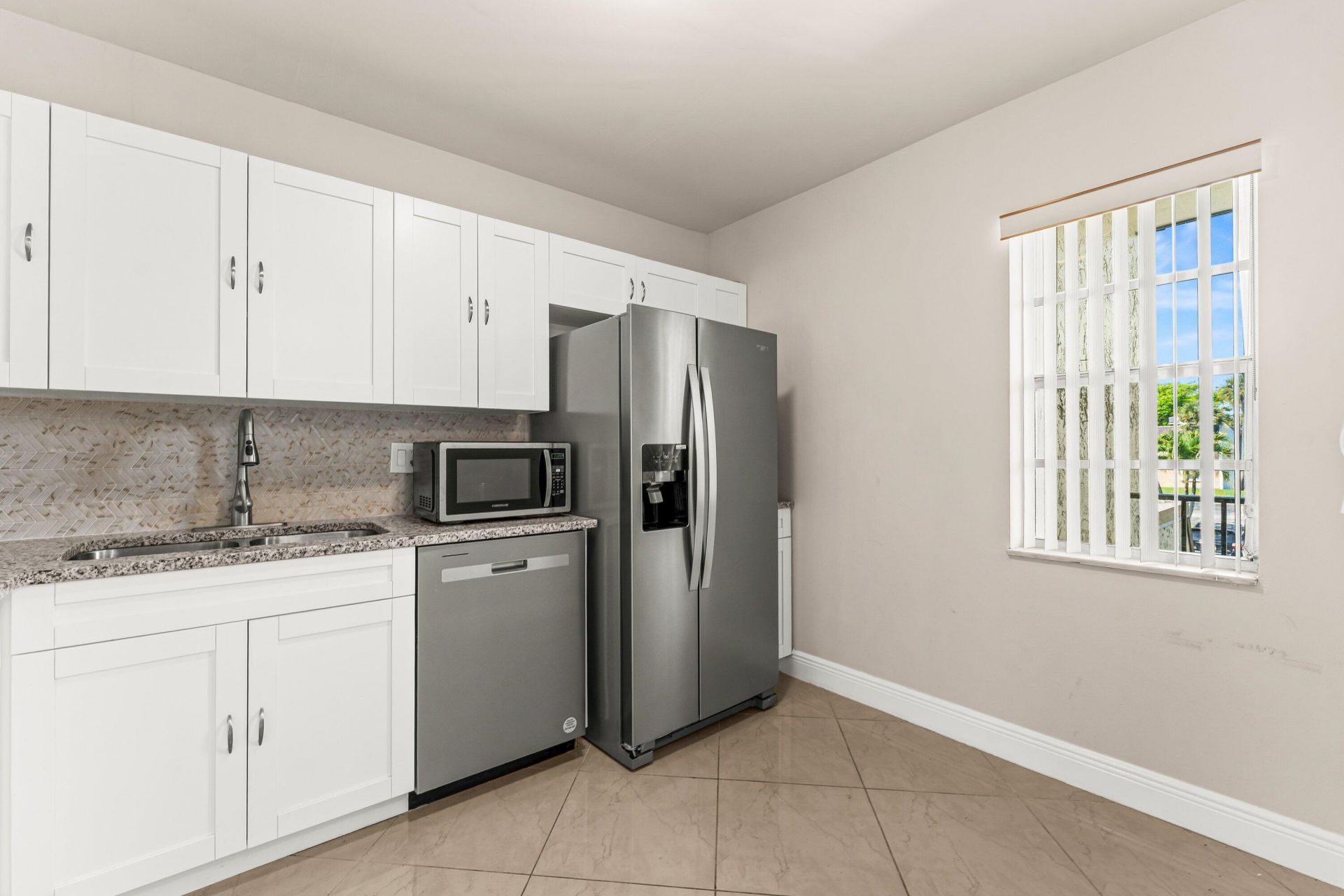 130 Lake Meryl Drive, Unit 228, West Palm Beach, FL 33411 Photo