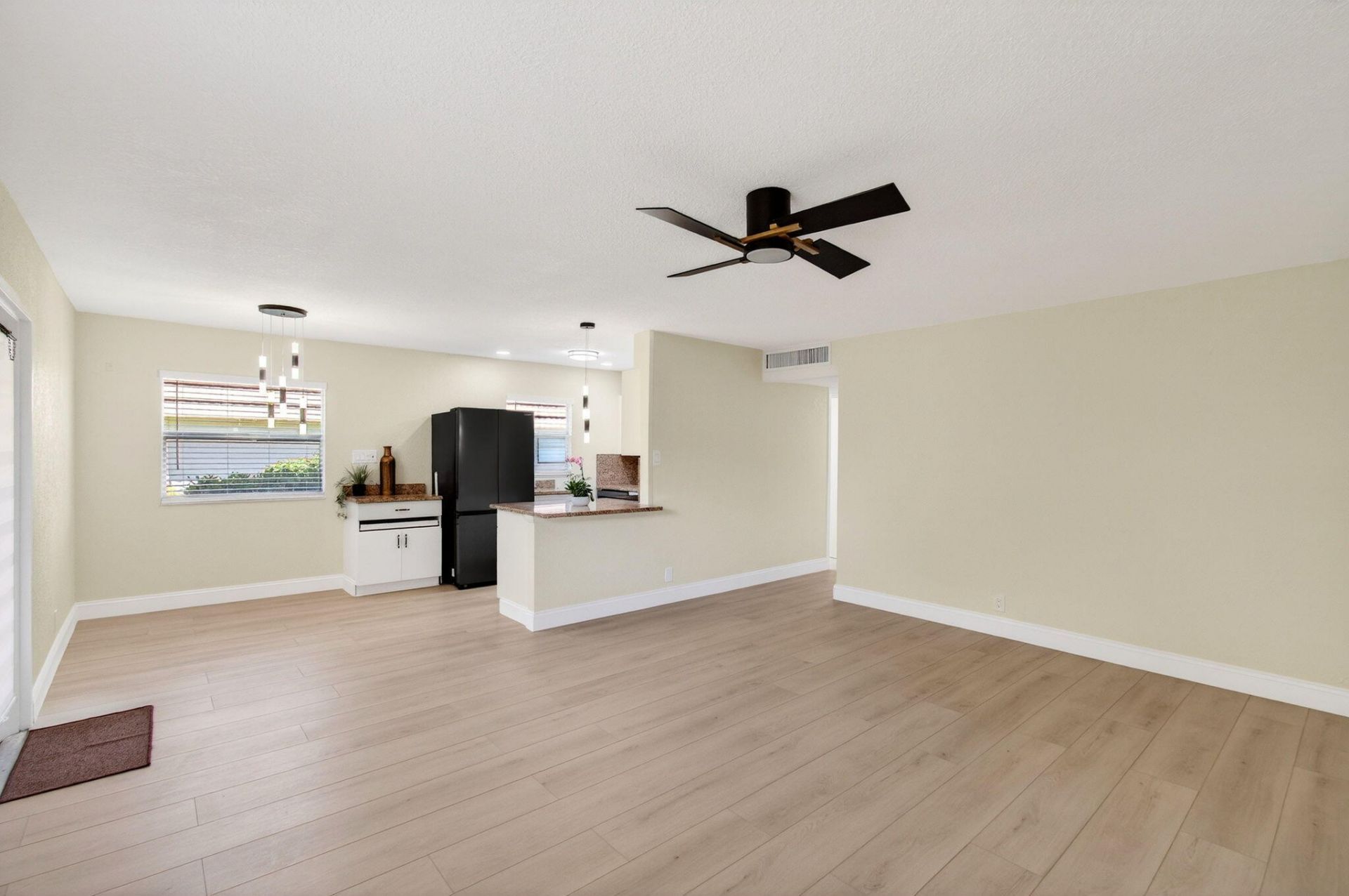 225 Seville Boulevard, Unit J, Delray Beach, FL 33446 Photo