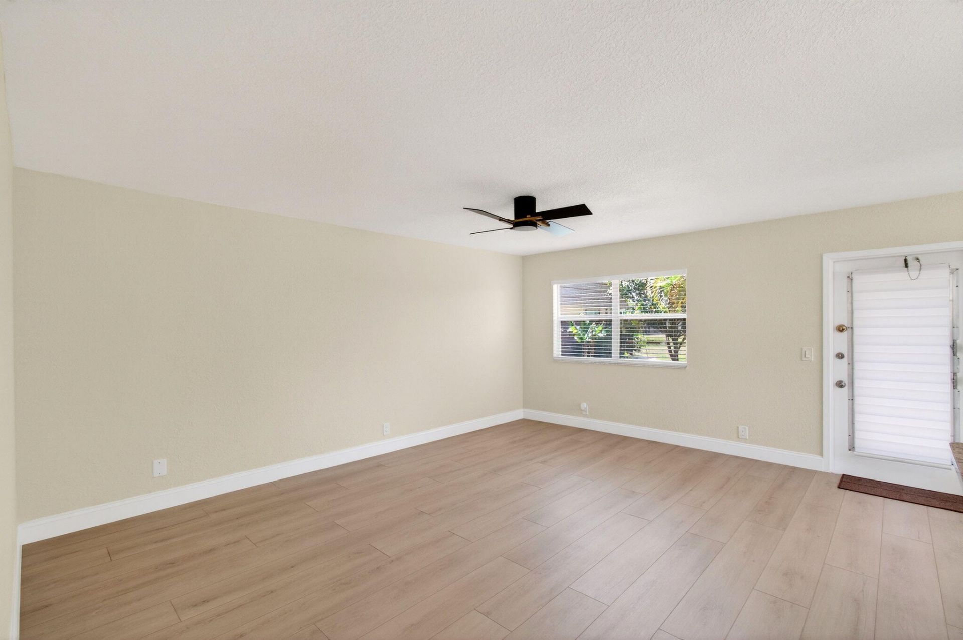 225 Seville Boulevard, Unit J, Delray Beach, FL 33446 Photo