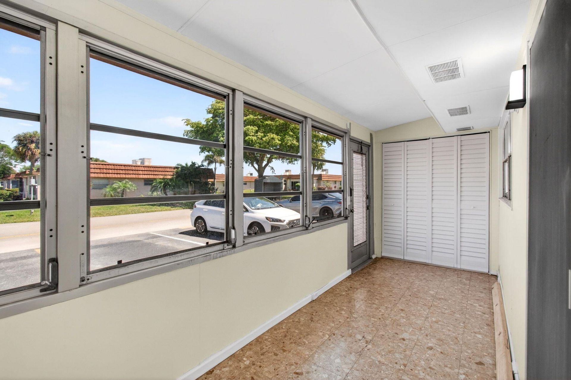 225 Seville Boulevard, Unit J, Delray Beach, FL 33446 Photo