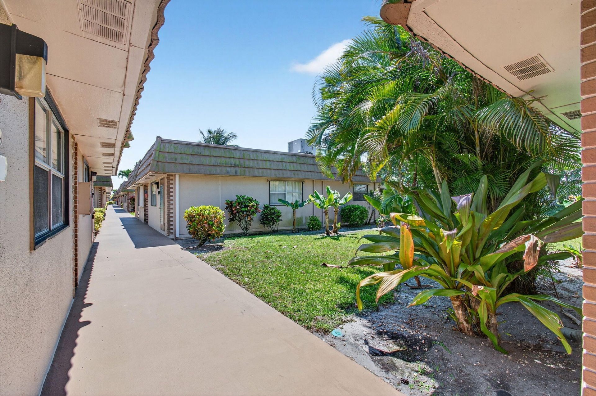 225 Seville Boulevard, Unit J, Delray Beach, FL 33446 Photo