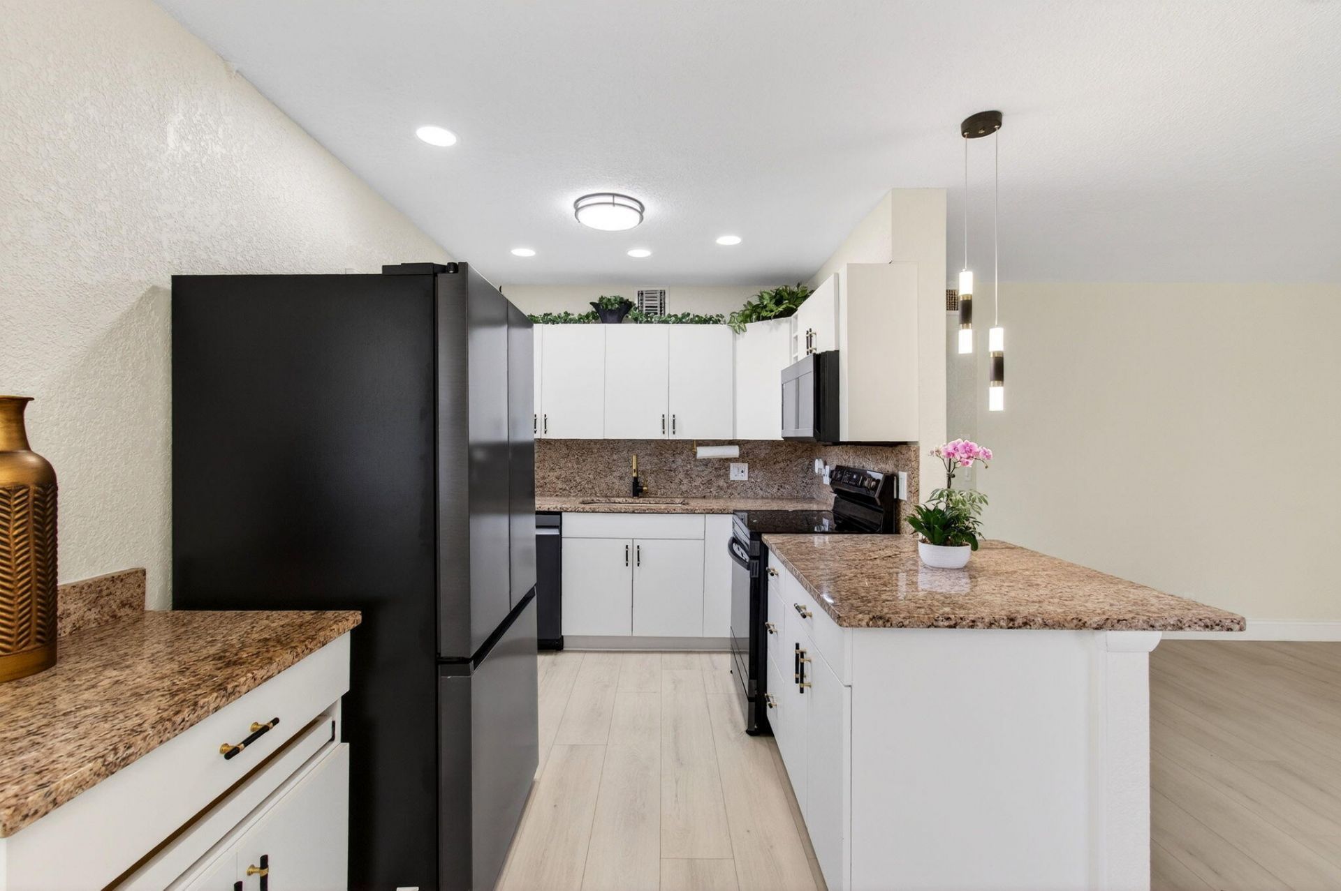 225 Seville Boulevard, Unit J, Delray Beach, FL 33446 Photo