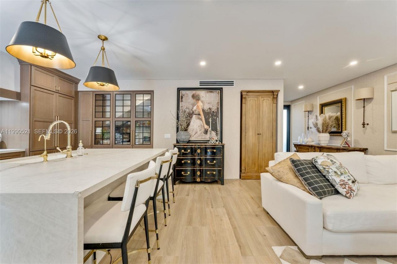 3028 NE Quayside Ln , Unit 34, Miami, FL 33138 Photo