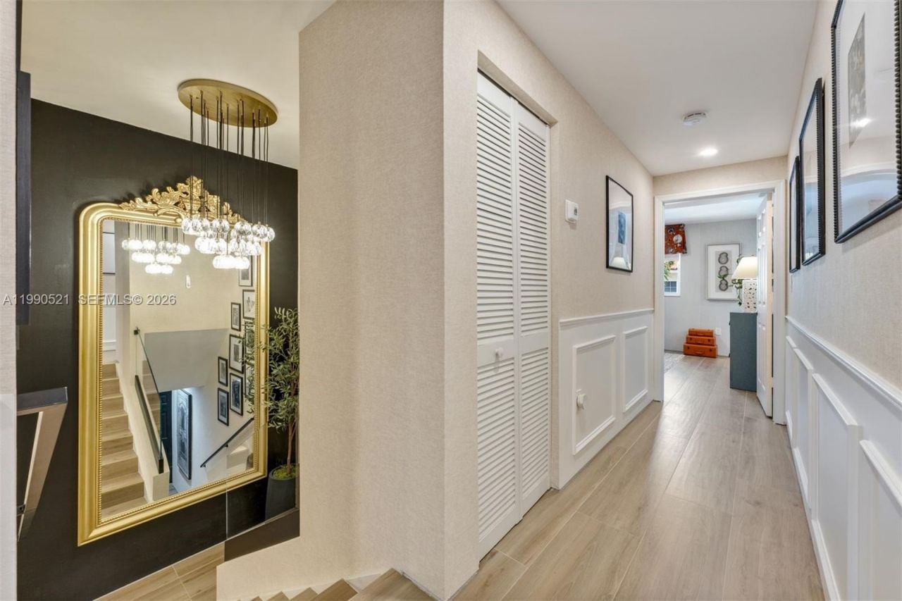 3028 NE Quayside Ln , Unit 34, Miami, FL 33138 Photo