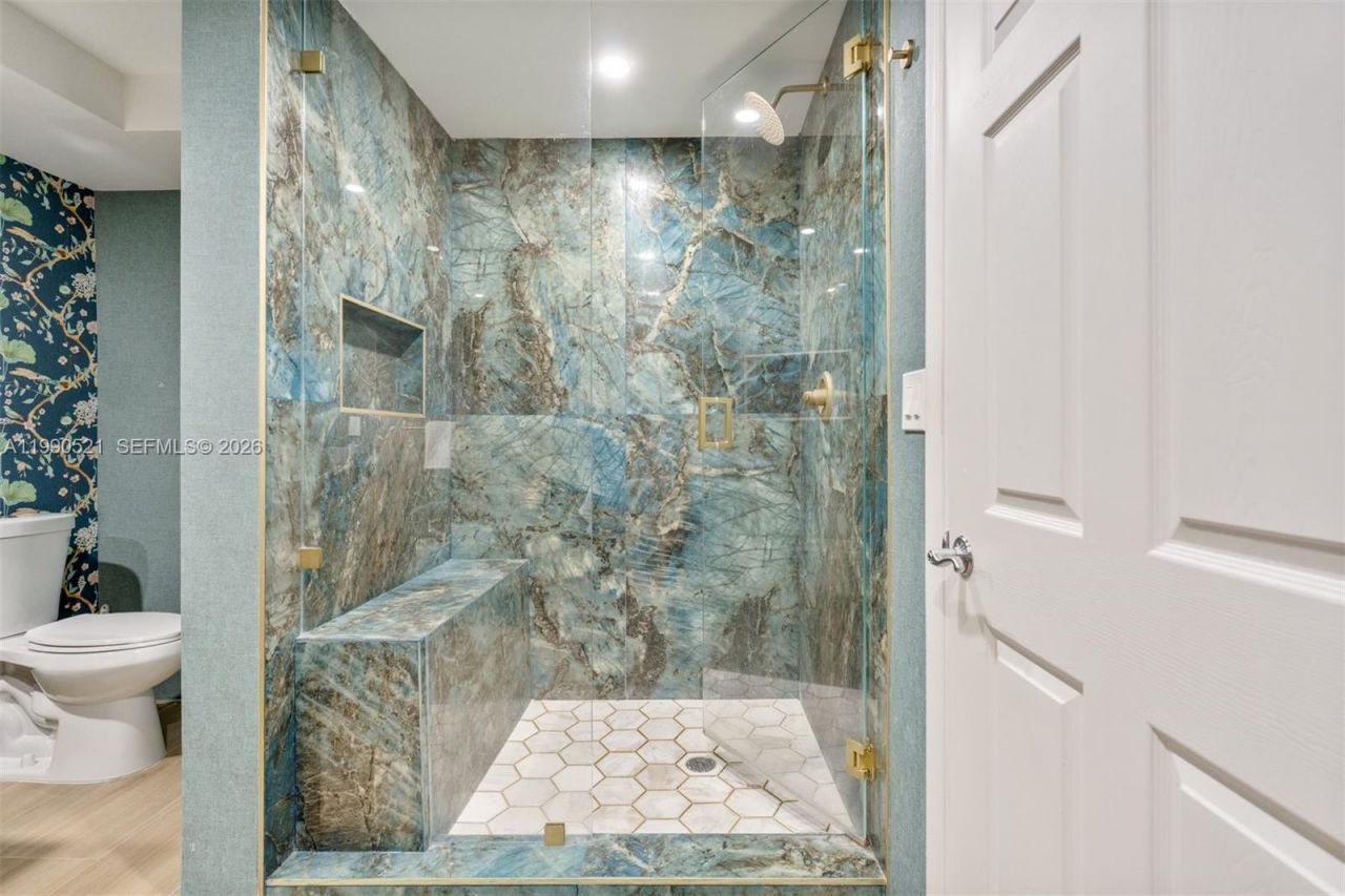 3028 NE Quayside Ln , Unit 34, Miami, FL 33138 Photo