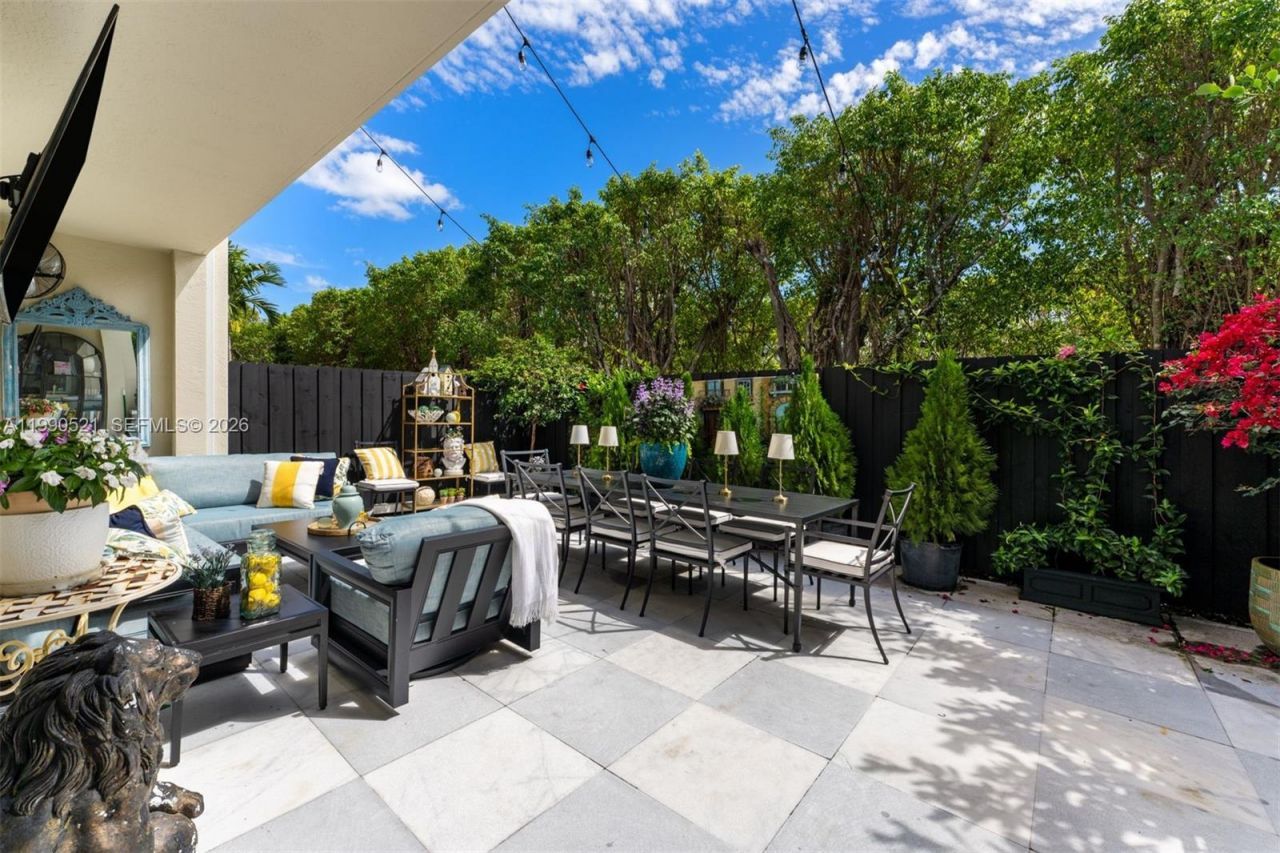 3028 NE Quayside Ln , Unit 34, Miami, FL 33138 Photo