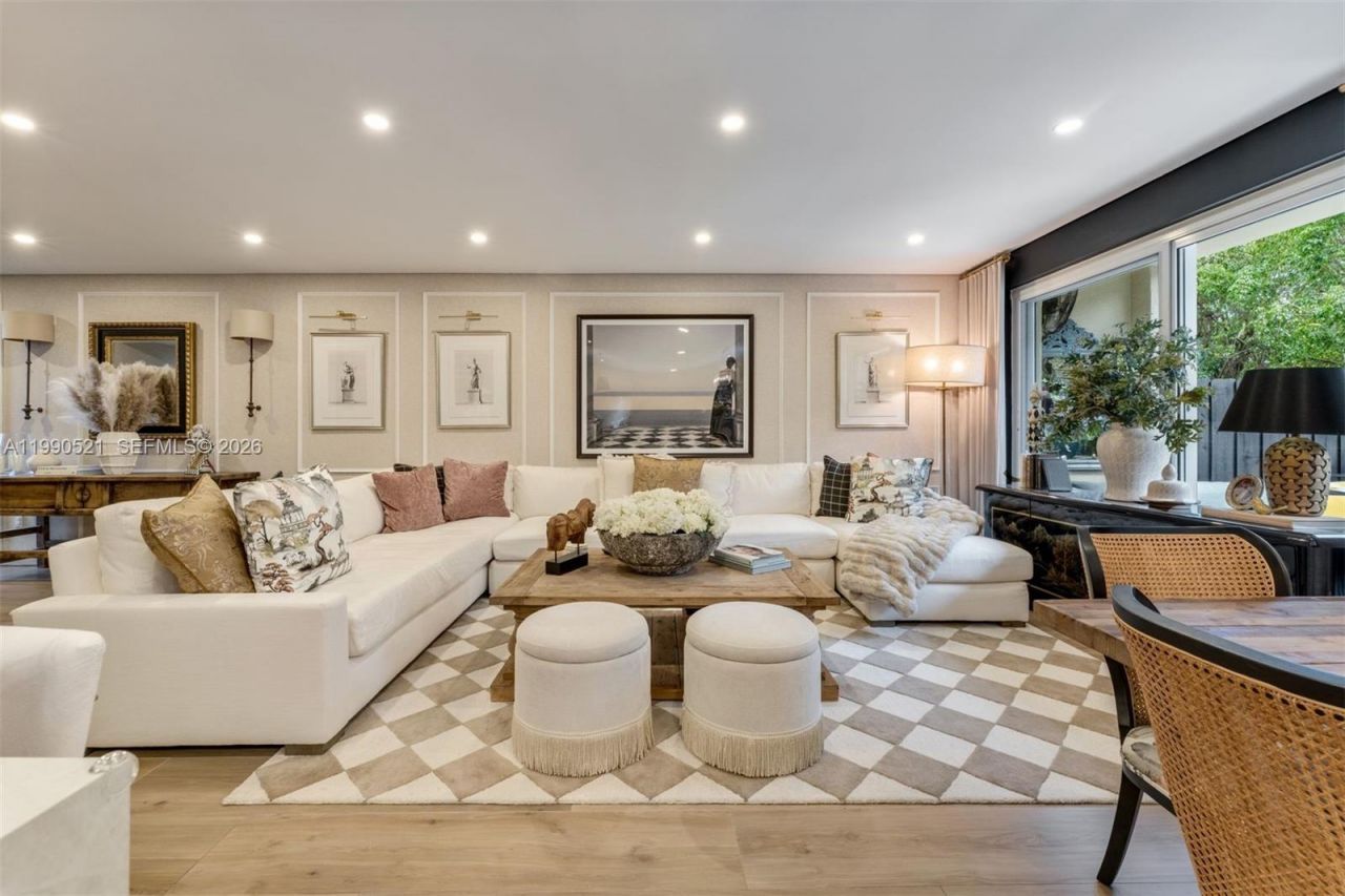 3028 NE Quayside Ln , Unit 34, Miami, FL 33138 Photo