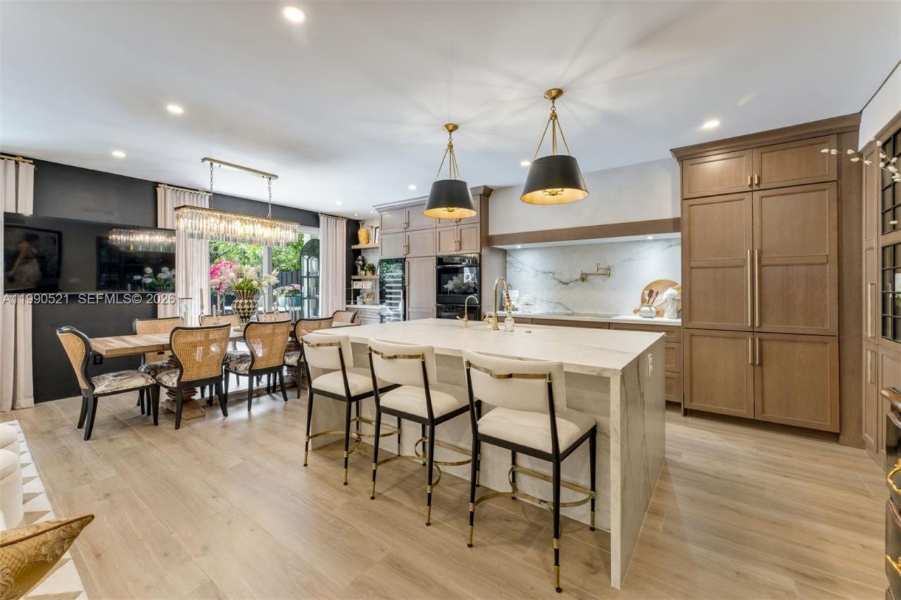 3028 NE Quayside Ln , Unit 34, Miami, FL 33138 Photo