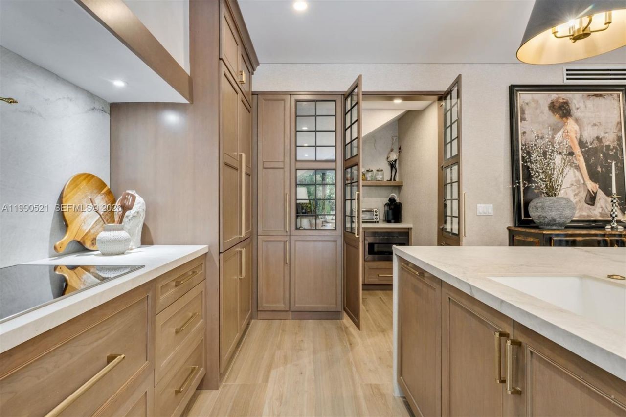 3028 NE Quayside Ln , Unit 34, Miami, FL 33138 Photo