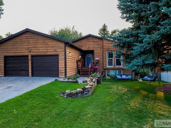 400 S 5th E, REXBURG, ID 83440