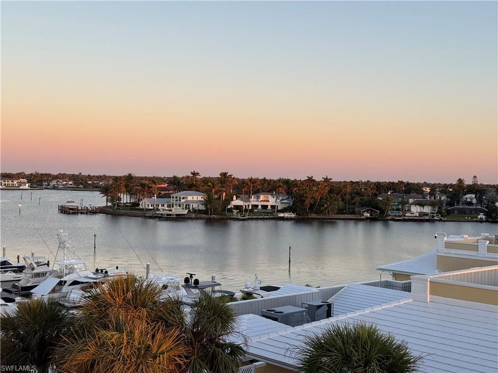 1325 7th St S, Unit 7A, Naples, FL 34102 Photo