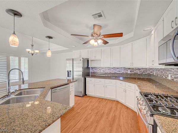 2731 Legend Hollow Court, Henderson, NV 89074