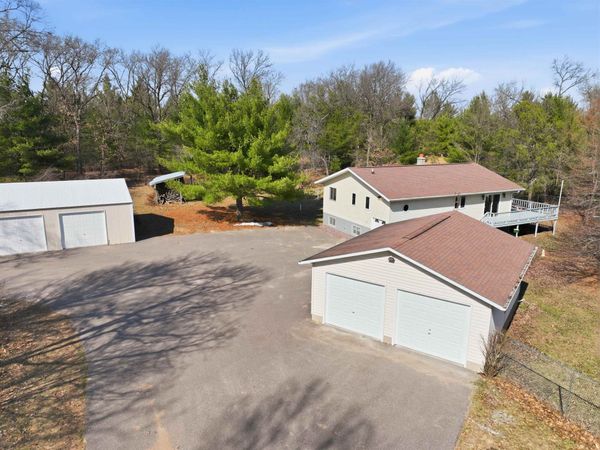 890 Gale Drive, Wisconsin Dells, WI 53965