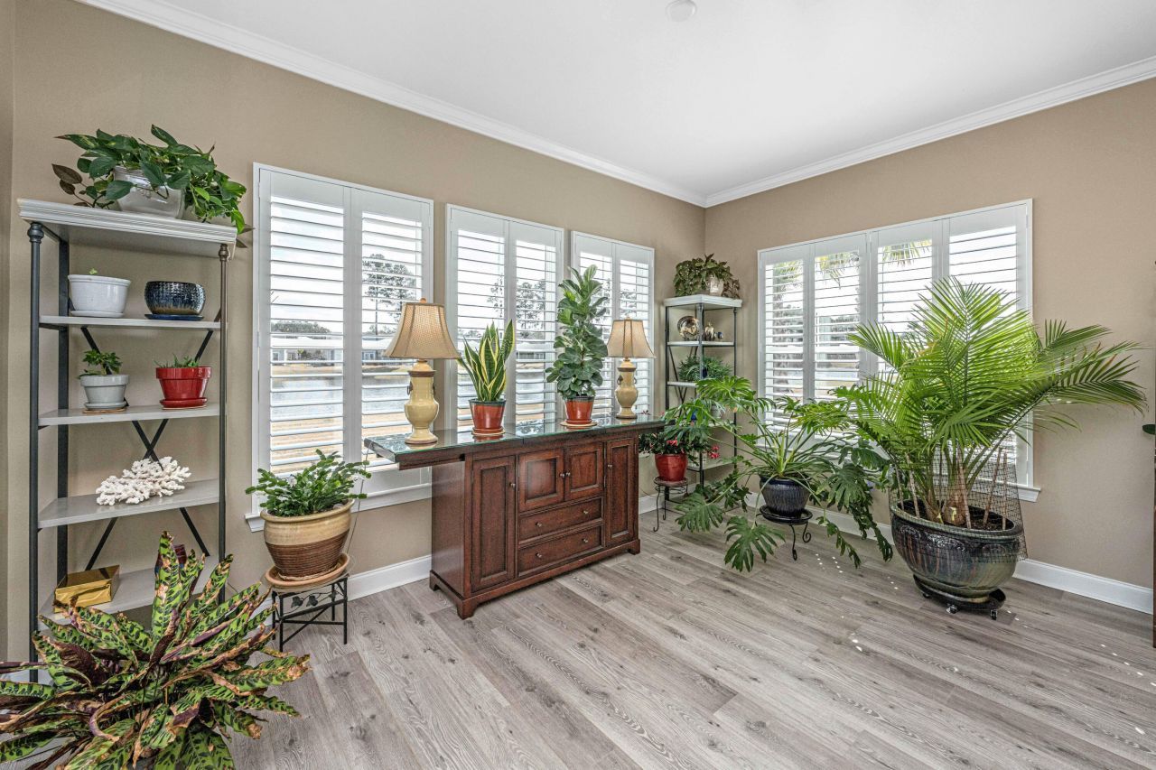 518 Marsh Cove Circle Photo 17