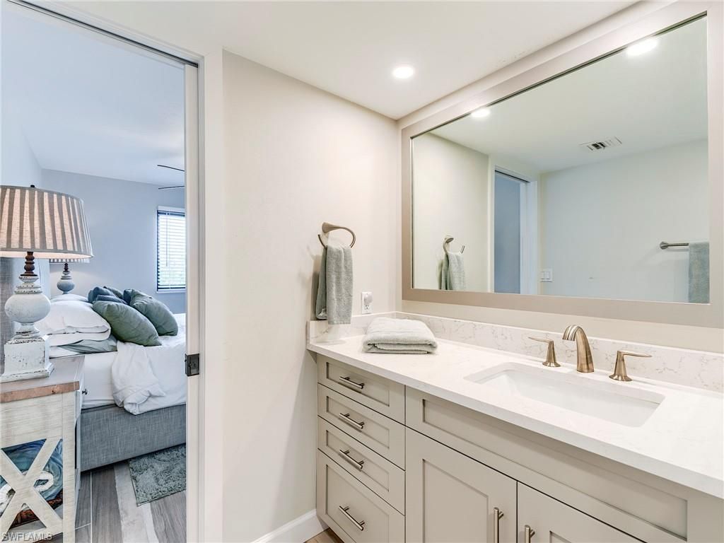 226 3rd St, Unit 215, Bonita Springs, FL 34134 Photo