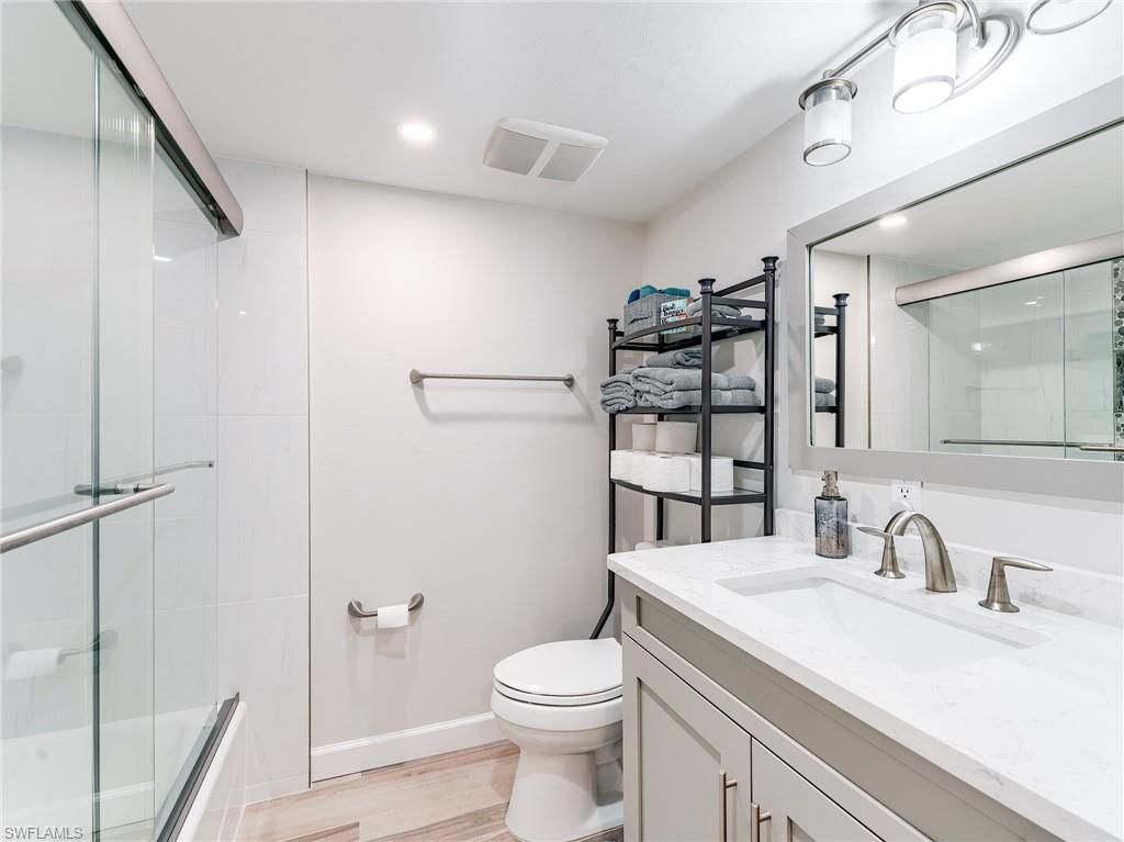 226 3rd St, Unit 215, Bonita Springs, FL 34134 Photo