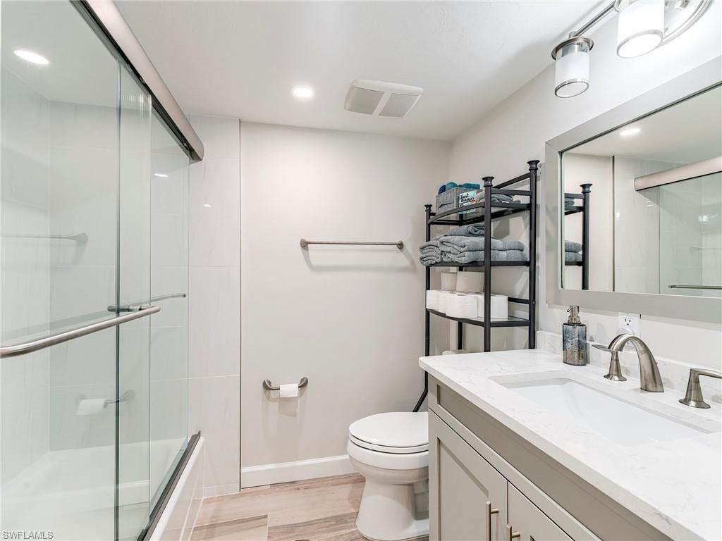 226 3rd St, Unit 215, Bonita Springs, FL 34134 Photo