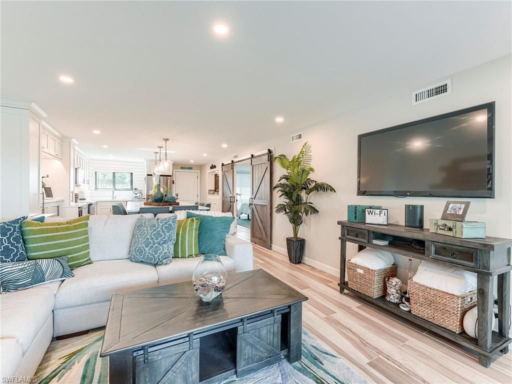 226 3rd St, Unit 215, Bonita Springs, FL 34134 Photo