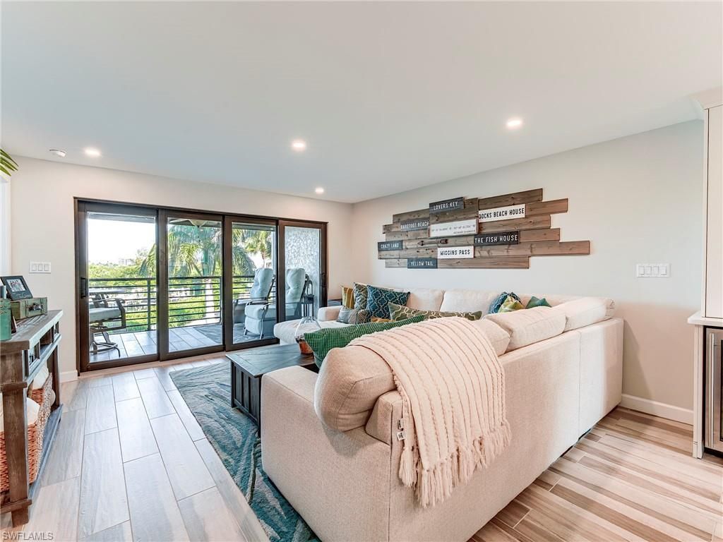 226 3rd St, Unit 215, Bonita Springs, FL 34134 Photo