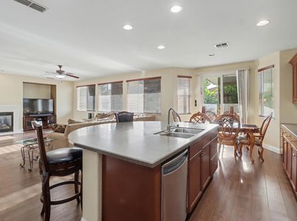 6829 Salvaterra Cir, Elk Grove, CA 95757 Photo