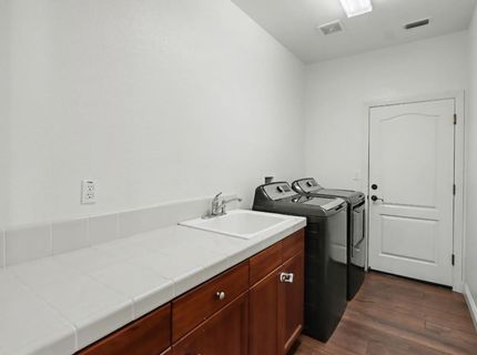 6829 Salvaterra Cir, Elk Grove, CA 95757 Photo