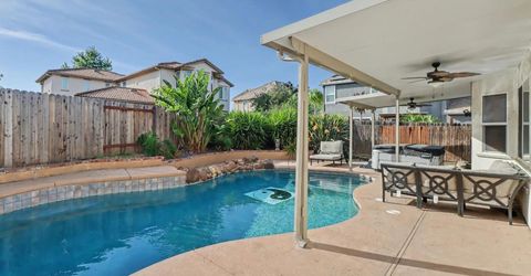 6829 Salvaterra Cir, Elk Grove, CA 95757 Photo