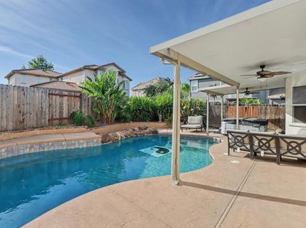 6829 Salvaterra Cir, Elk Grove, CA 95757 Photo