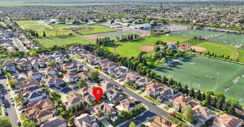 6829 Salvaterra Cir, Elk Grove, CA 95757 Photo