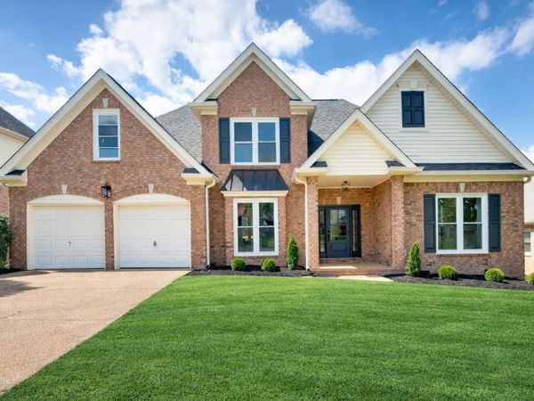 5724 Chadwick Ln, Brentwood, TN 37027