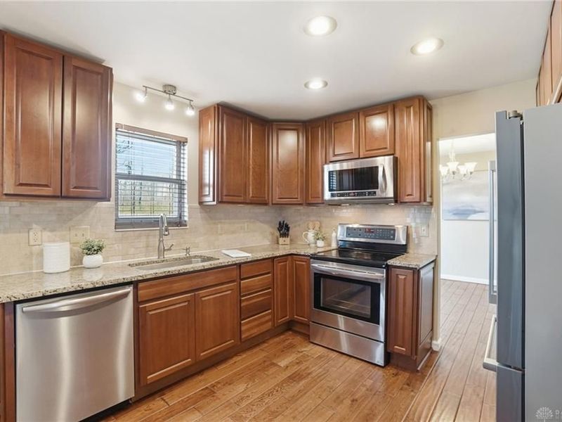 2275 Bluewing Drive, Beavercreek, OH 45431 Photo 10