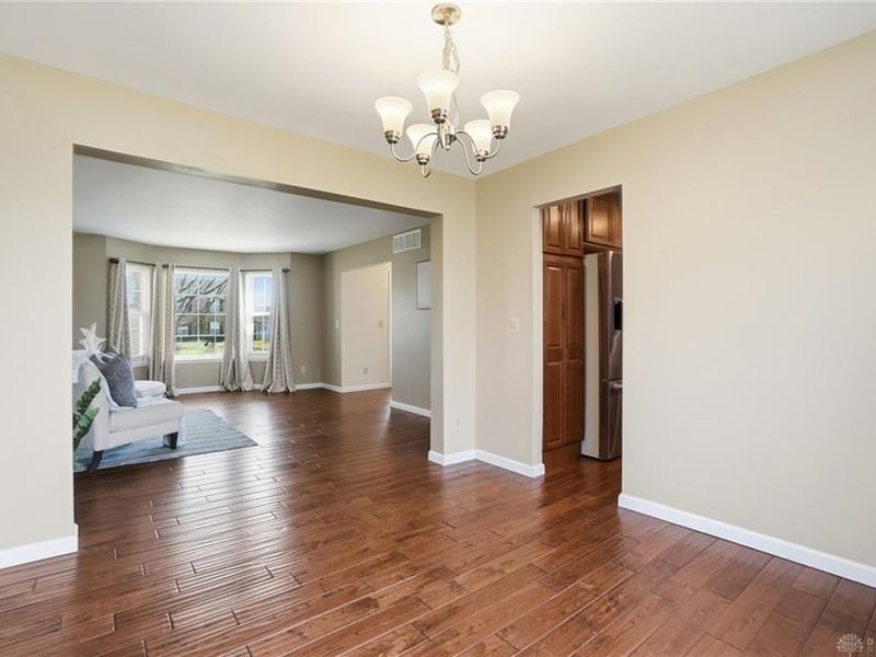 2275 Bluewing Drive, Beavercreek, OH 45431 Photo 9