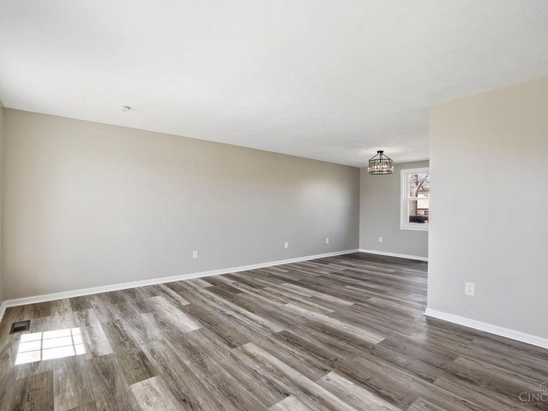 Delhi Twp, OH 45238 Photo 8