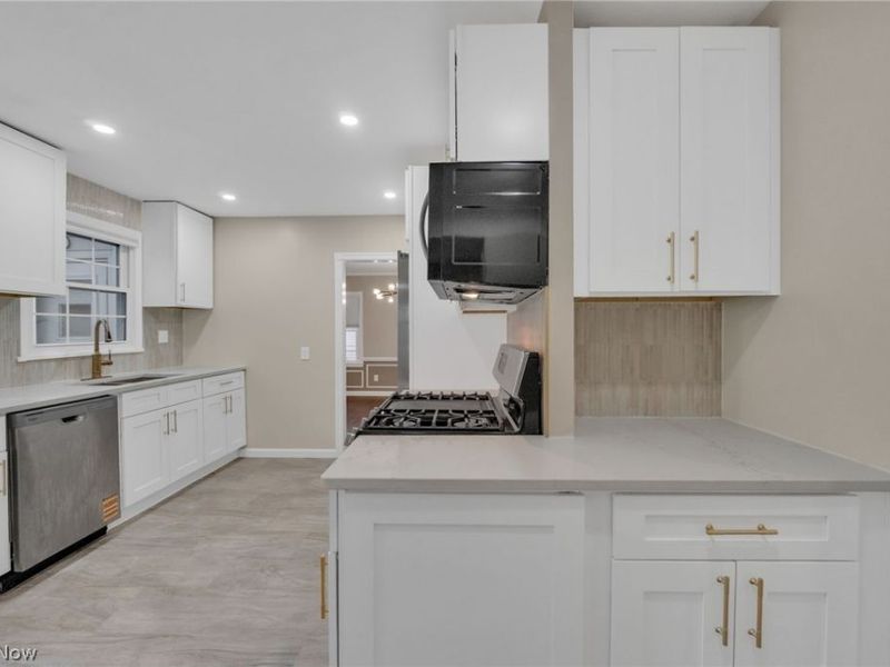 4182 Silsby Road, University Heights, OH 44118 Photo 19