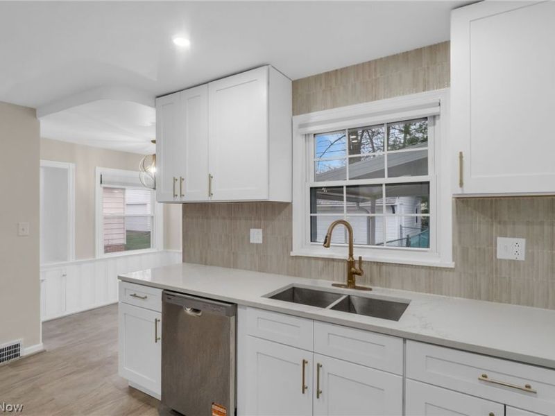 4182 Silsby Road, University Heights, OH 44118 Photo 24