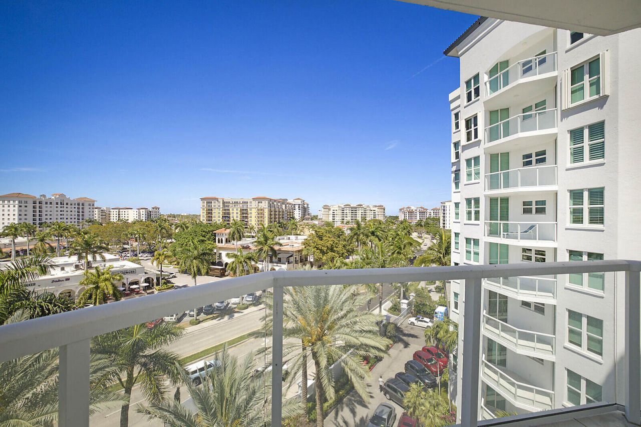 500 SE Mizner Boulevard, Unit A608, Boca Raton, FL 33432 Photo