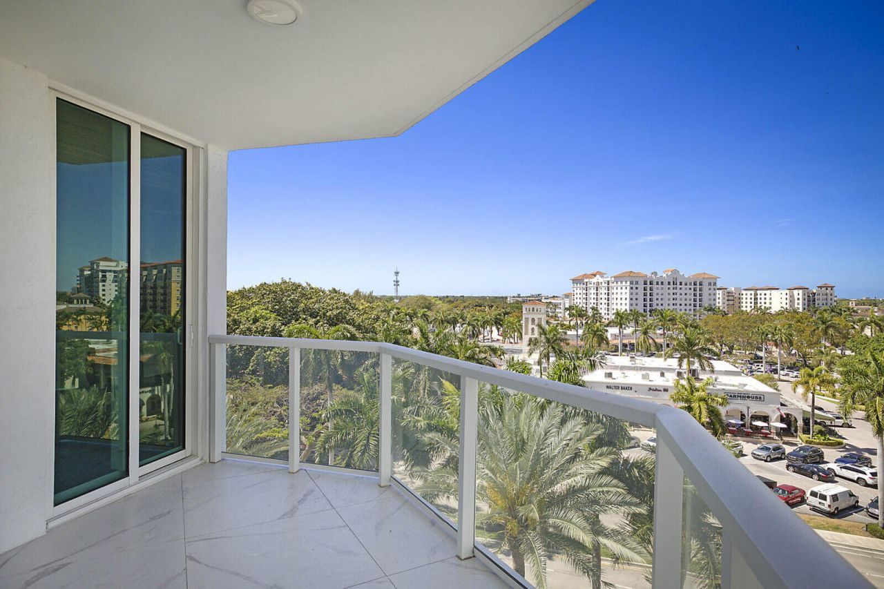 500 SE Mizner Boulevard, Unit A608, Boca Raton, FL 33432 Photo
