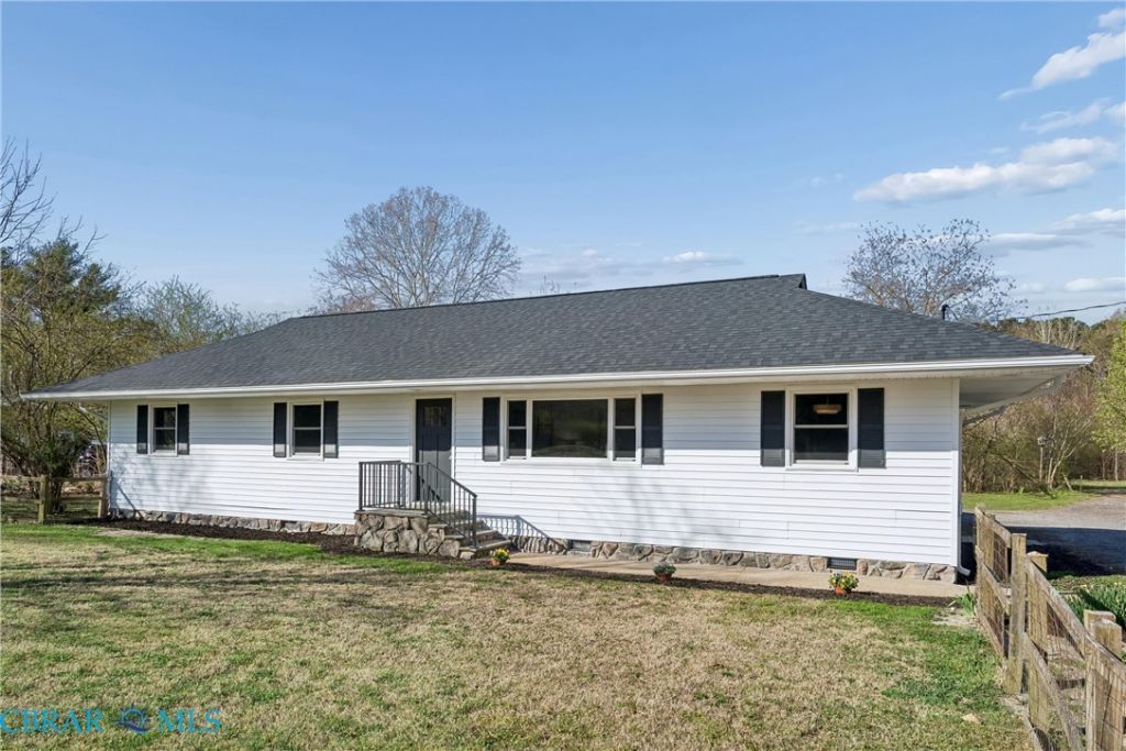 4404 Hickory Fork Road, Gloucester, VA 23061 Main Photo