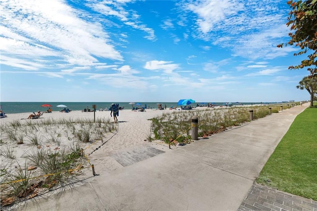 4092 Belair Ln, Unit 15, Naples, FL 34103 Photo