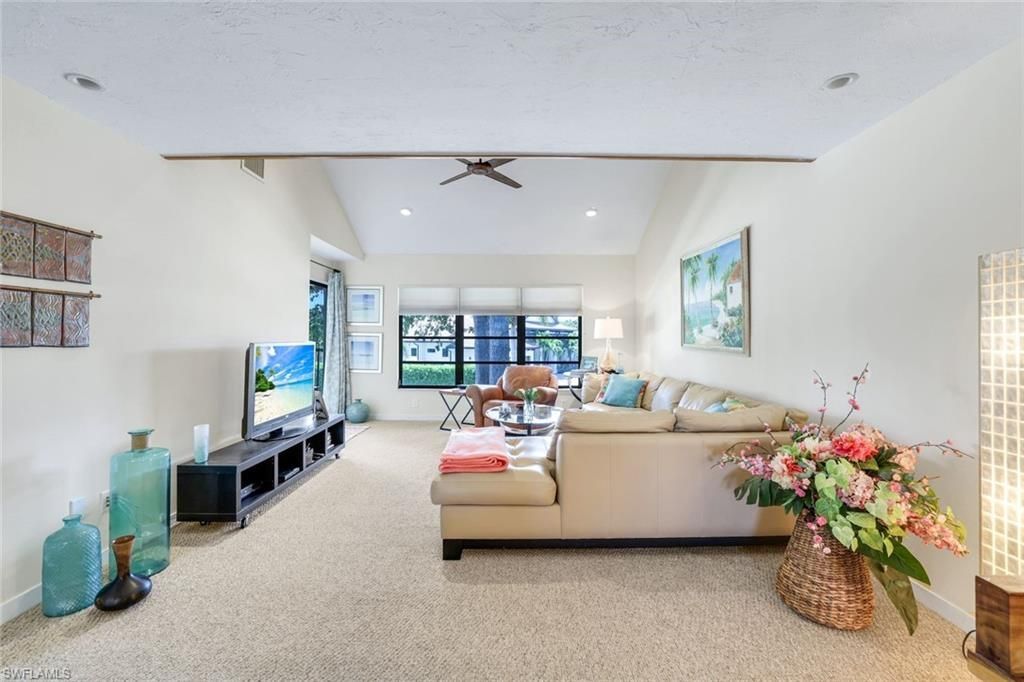 4092 Belair Ln, Unit 15, Naples, FL 34103 Photo