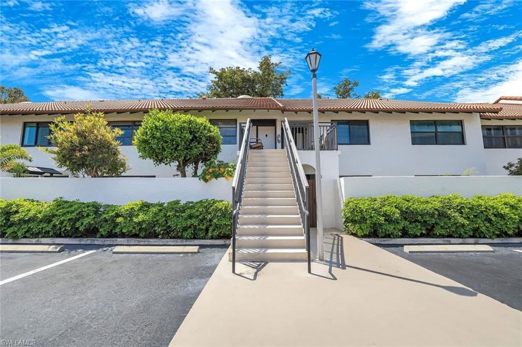 4092 Belair Ln, Unit 15, Naples, FL 34103 Photo
