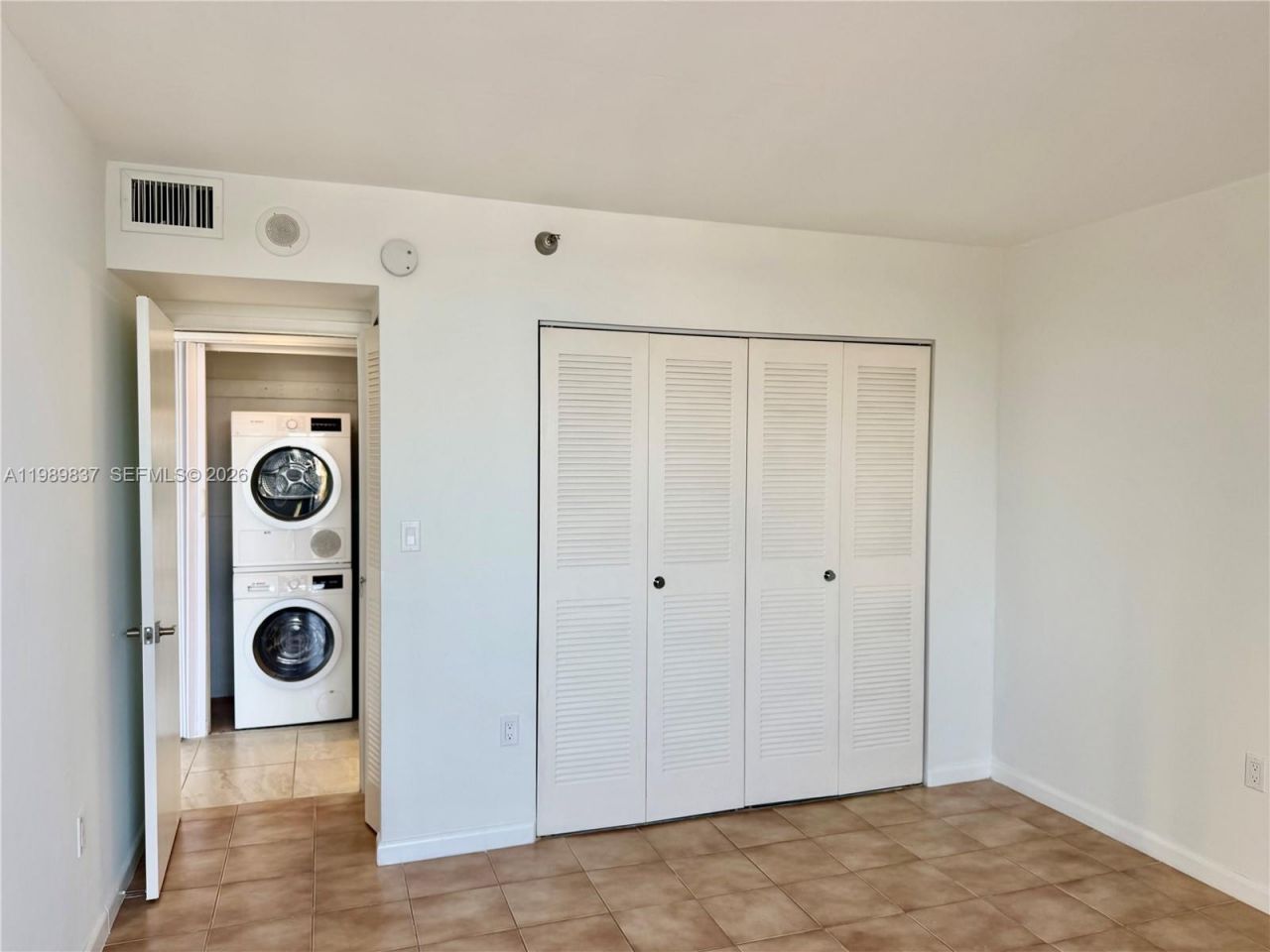 20515 E Country Club Dr, Unit 246, Aventura, FL 33180 Photo