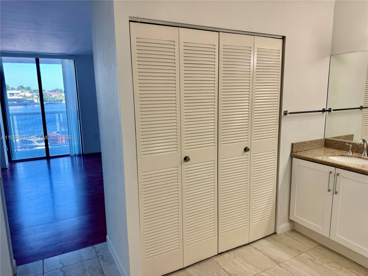 20515 E Country Club Dr, Unit 246, Aventura, FL 33180 Photo
