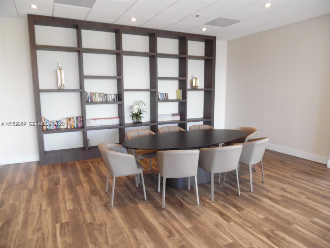 20515 E Country Club Dr, Unit 246, Aventura, FL 33180 Photo