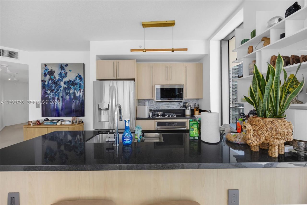 79 SW 12th St, Unit 2401-S, Miami, FL 33130 Photo