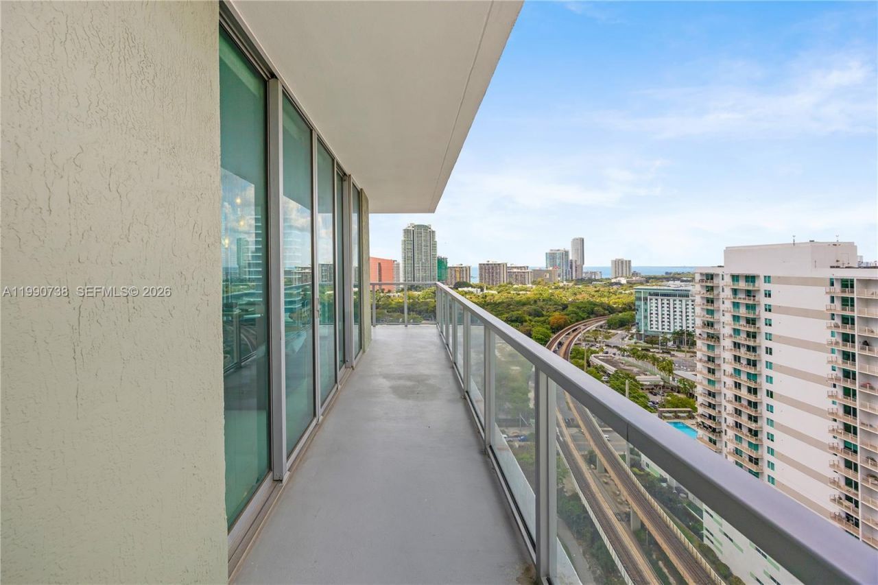 79 SW 12th St, Unit 2401-S, Miami, FL 33130 Photo